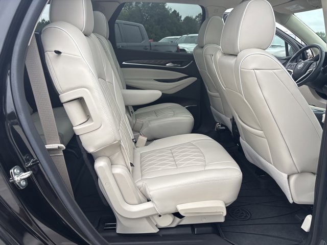 Used 2023 Buick Enclave Avenir w/ Avenir Technology Package image 18