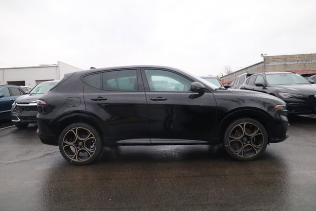 New 2025 Alfa Romeo Tonale image 3