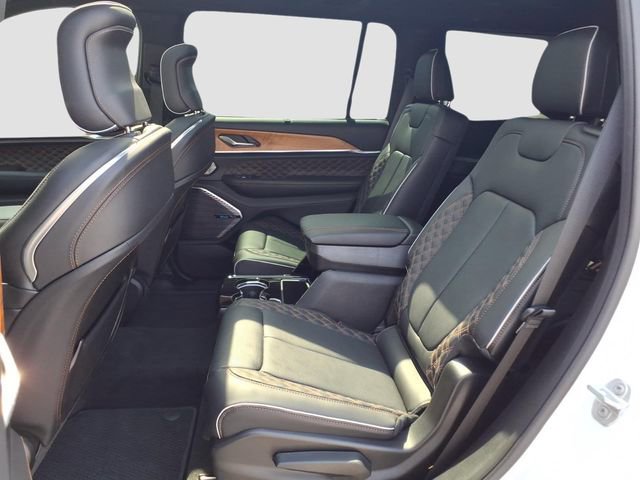 Used 2025 Jeep Grand Cherokee L Summit image 11