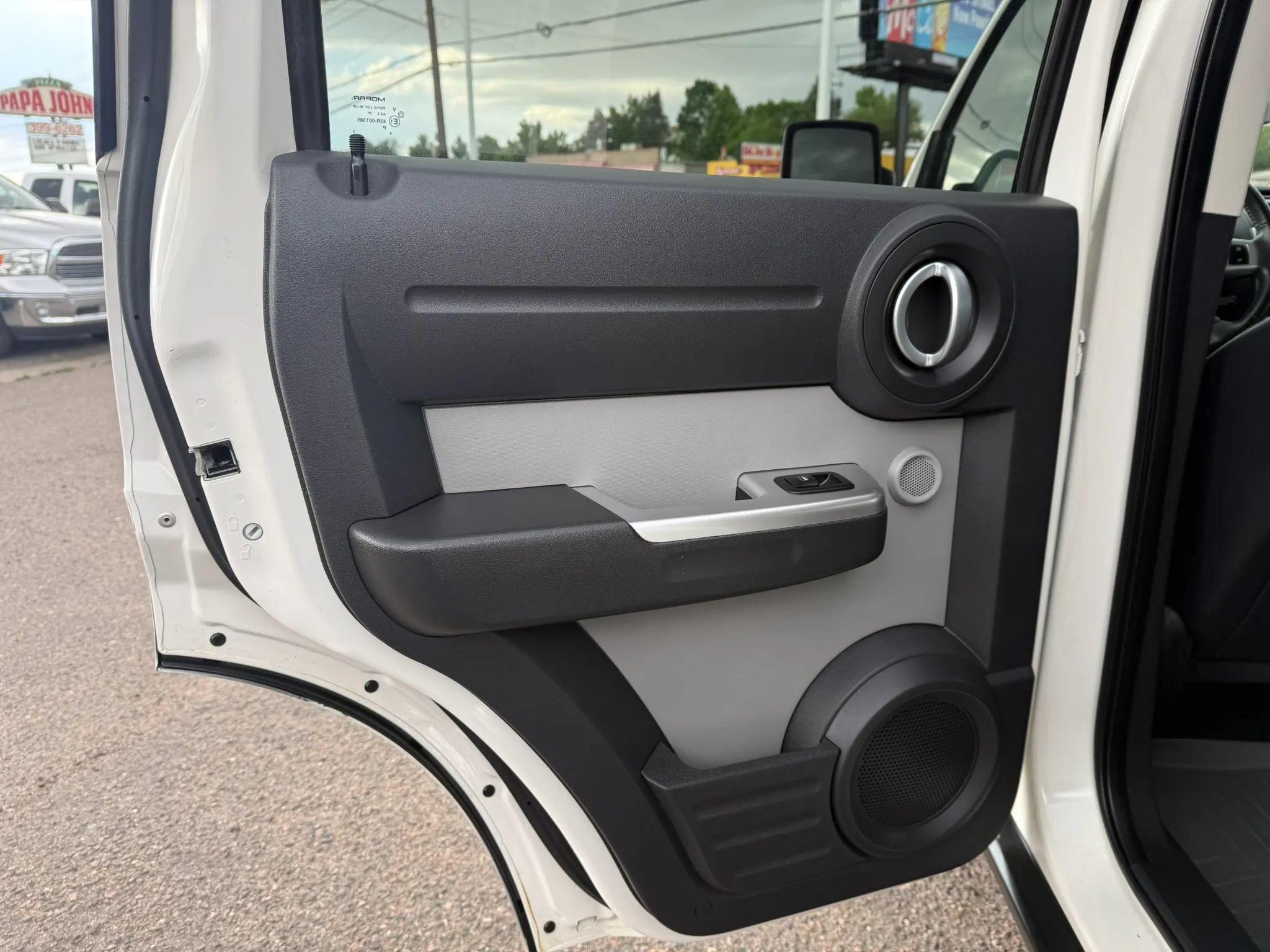 Used 2007 Dodge Nitro SLT AWD/4WD image 14