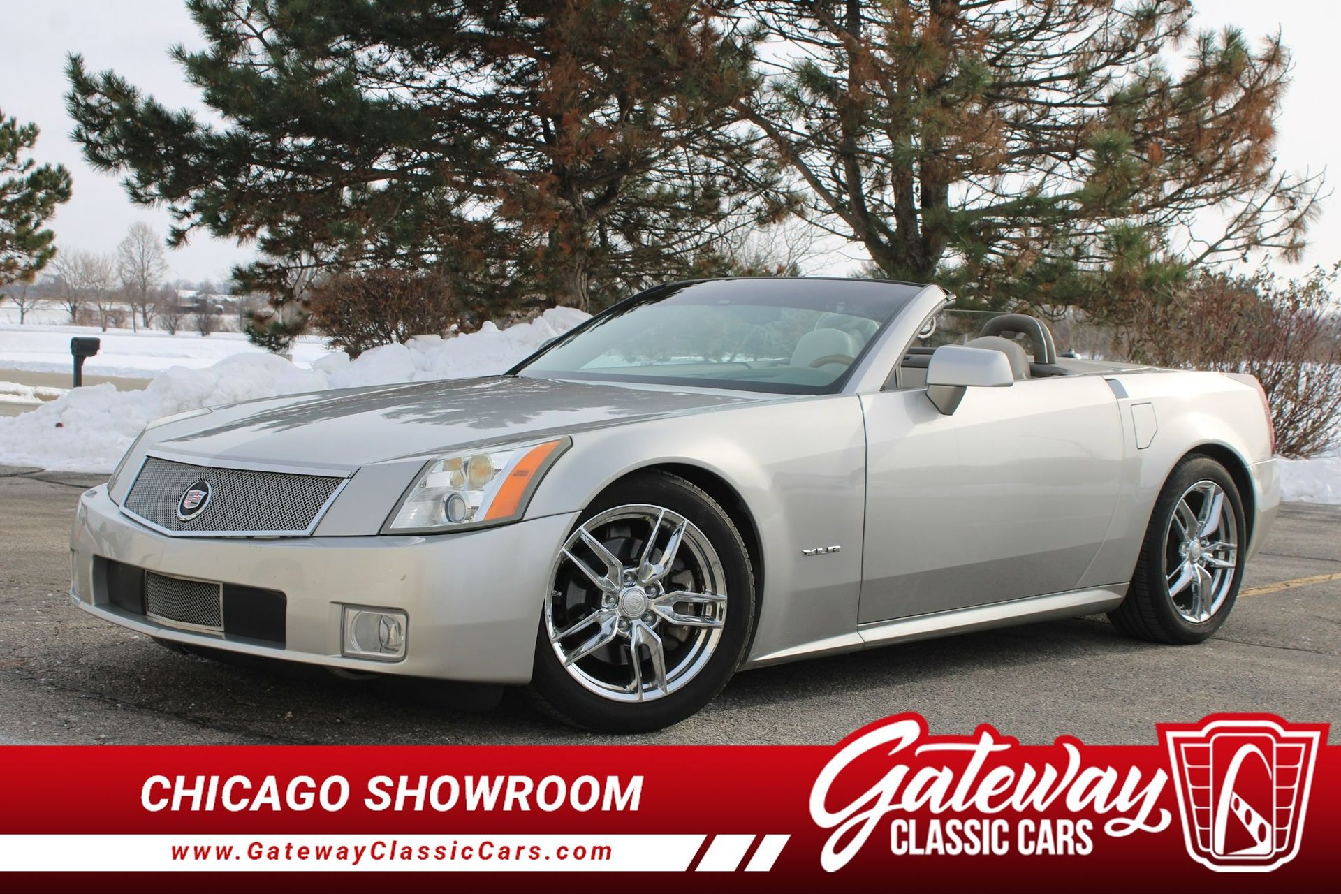 Used 2005 Cadillac XLR image 1