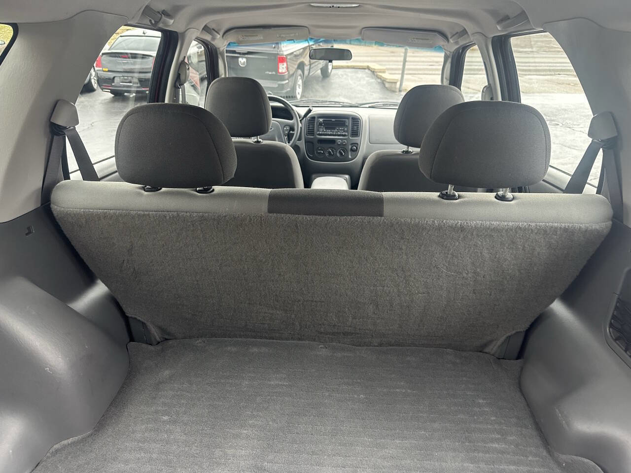 Used 2003 Ford Escape XLS image 29