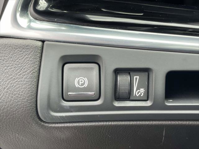 Used 2023 Cadillac XT6 Premium Luxury image 17