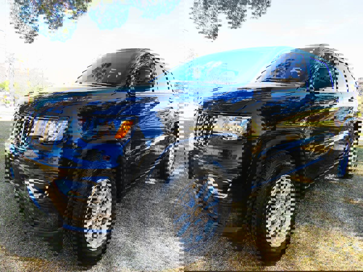 Used 2018 Jeep Grand Cherokee Laredo image 2