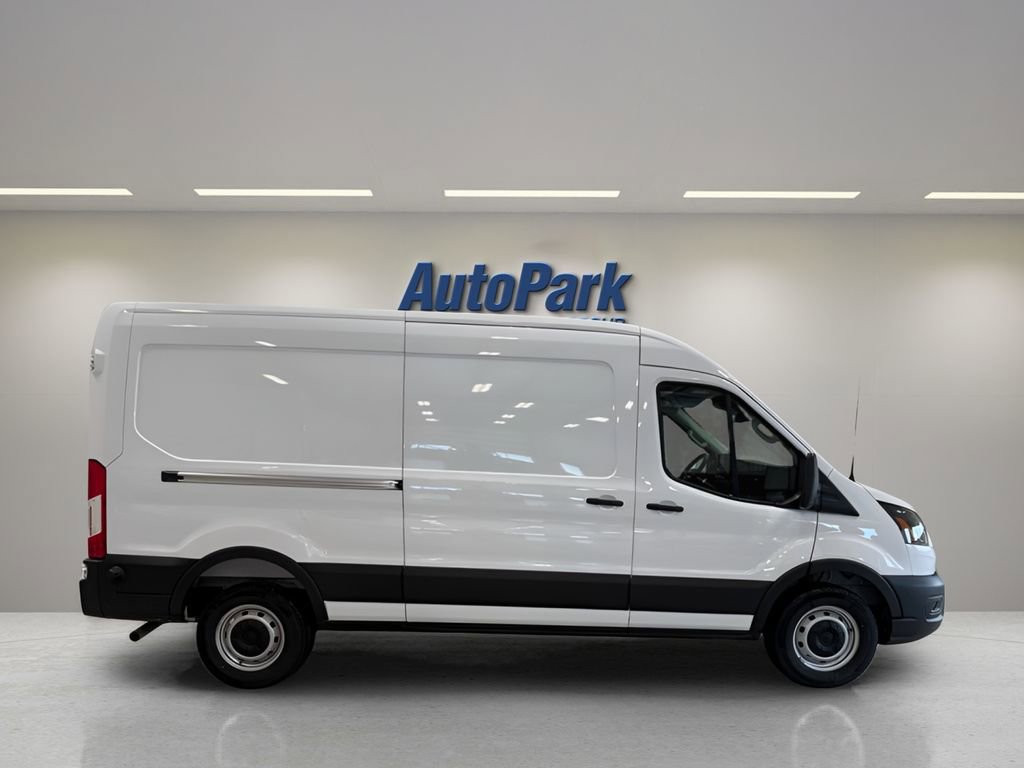 New 2026 Ford Transit 250 148 Medium Roof RWD image 8