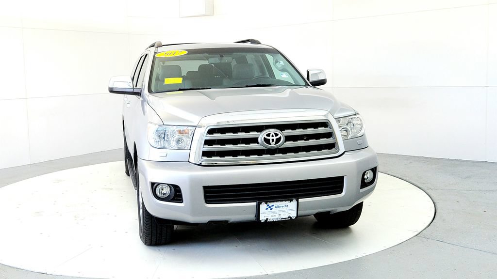 Used 2017 Toyota Sequoia Limited w/ Safety & Convenience Package AWD/4WD image 8
