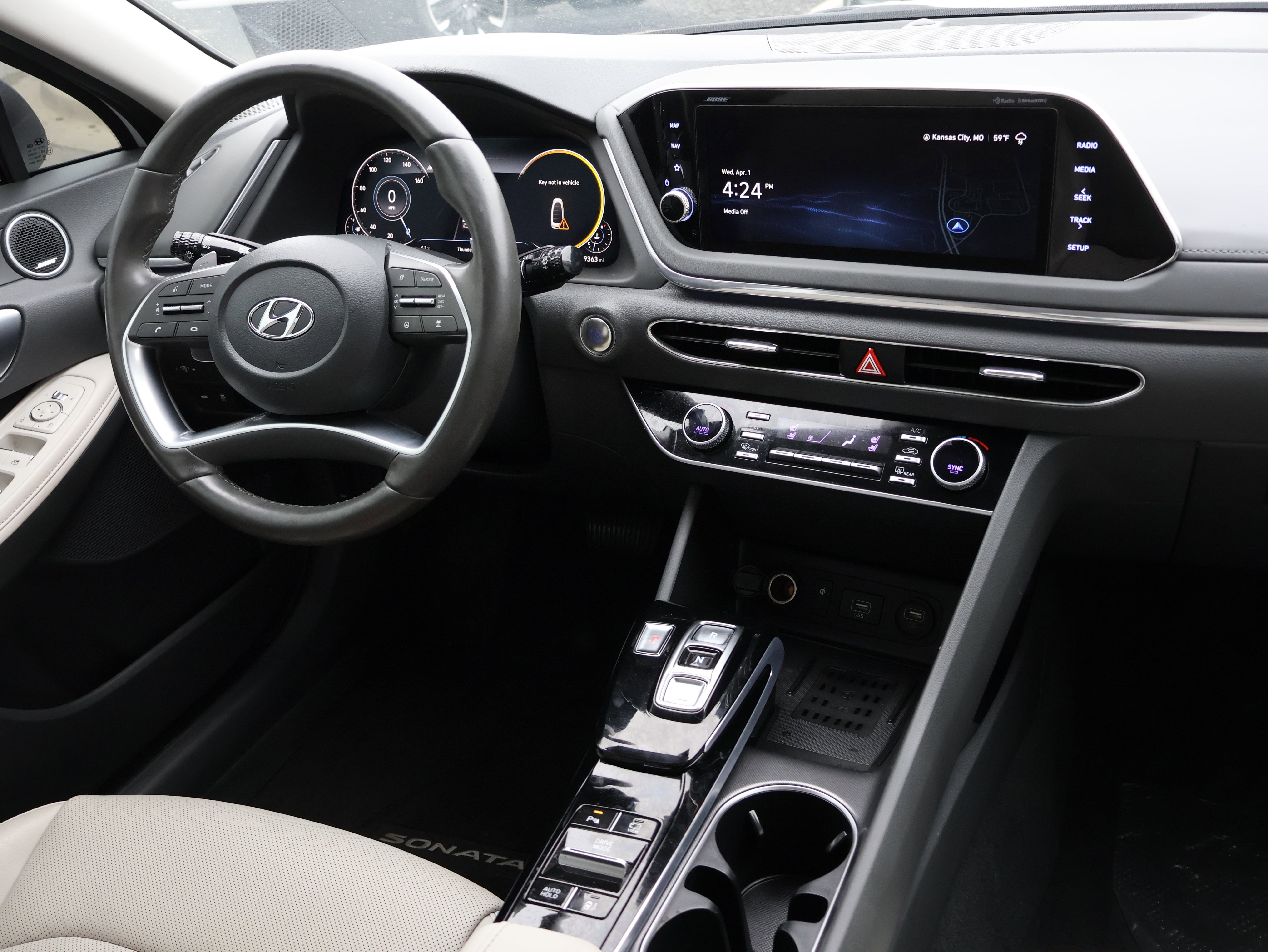 Used 2023 Hyundai Sonata Limited image 15