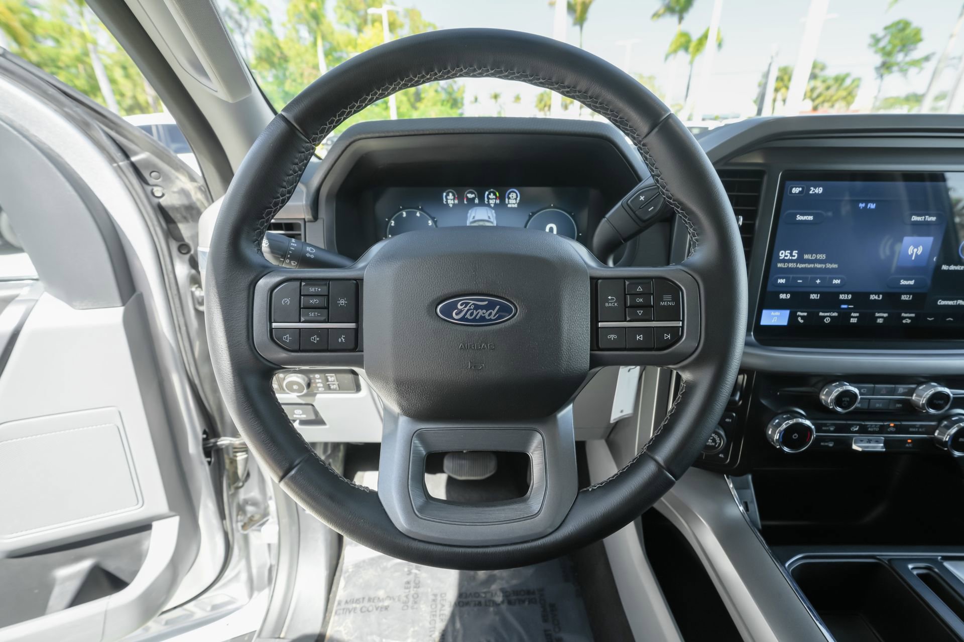 Used 2025 Ford F150 XLT w/ Equipment Group 301A Standard image 8