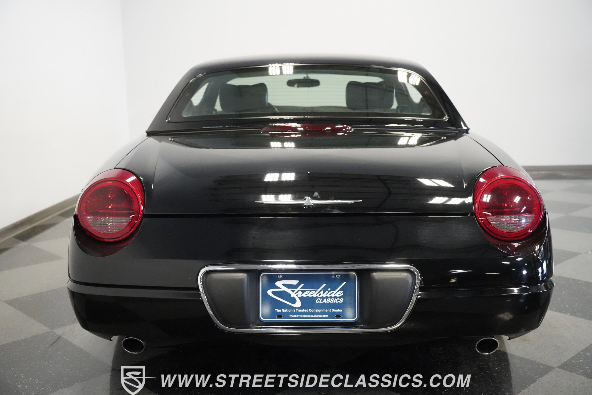 Used 2002 Ford Thunderbird image 27