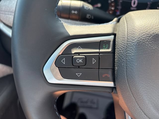 Used 2022 Jeep Compass Latitude w/ Sun and Sound Group AWD/4WD image 11