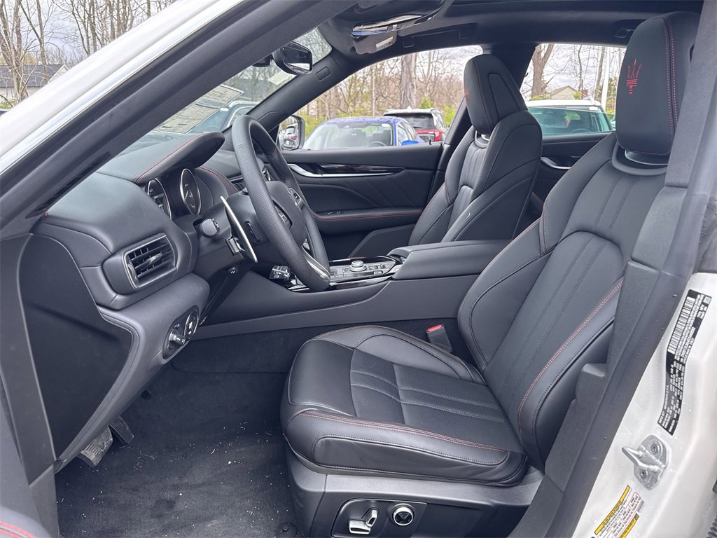 New 2024 Maserati Levante GT Ultima image 12