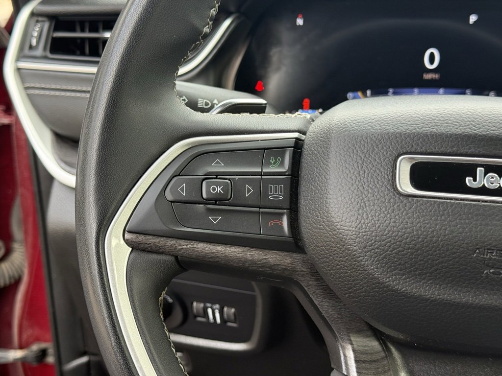 Used 2023 Jeep Grand Cherokee L Limited image 15