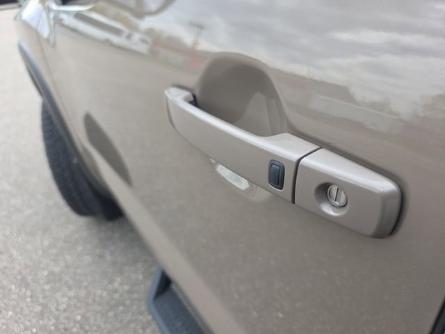 Used 2023 Nissan Frontier PRO-4X w/ Pro-4X Premium Package AWD/4WD image 30