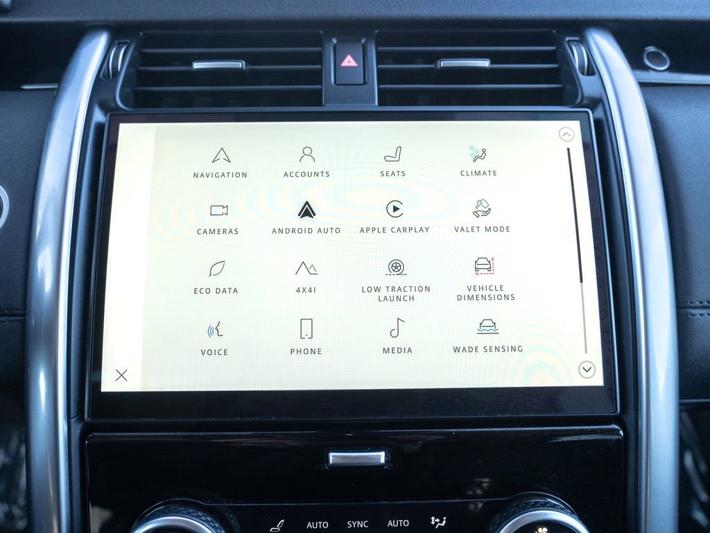 Certified 2022 Land Rover Discovery S image 24