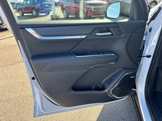 Used 2025 GMC Acadia Elevation image 51