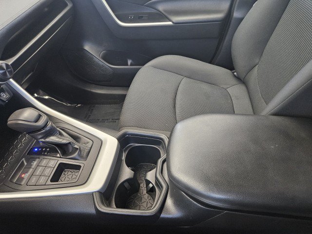 Used 2020 Toyota RAV4 LE w/ All Weather Liner Package AWD/4WD image 22