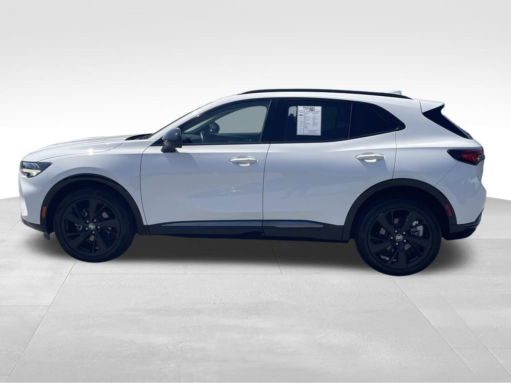Used 2022 Buick Envision Essence w/ Technology Package I FWD image 7