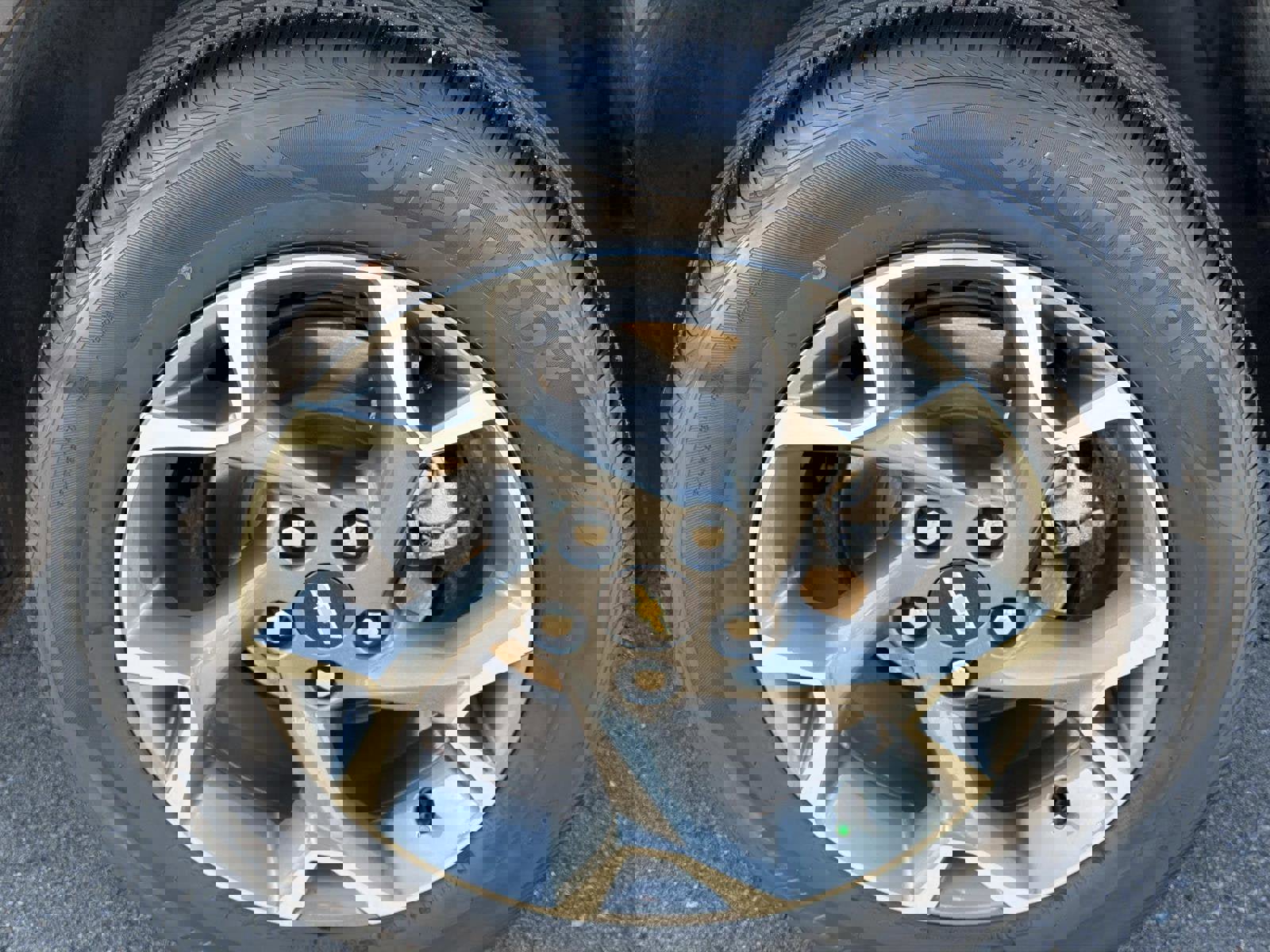 Certified 2025 Chevrolet Trax LT w/ Driver Confidence Package image 13