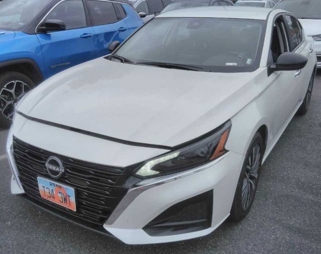 Used 2024 Nissan Altima 2.5 SV