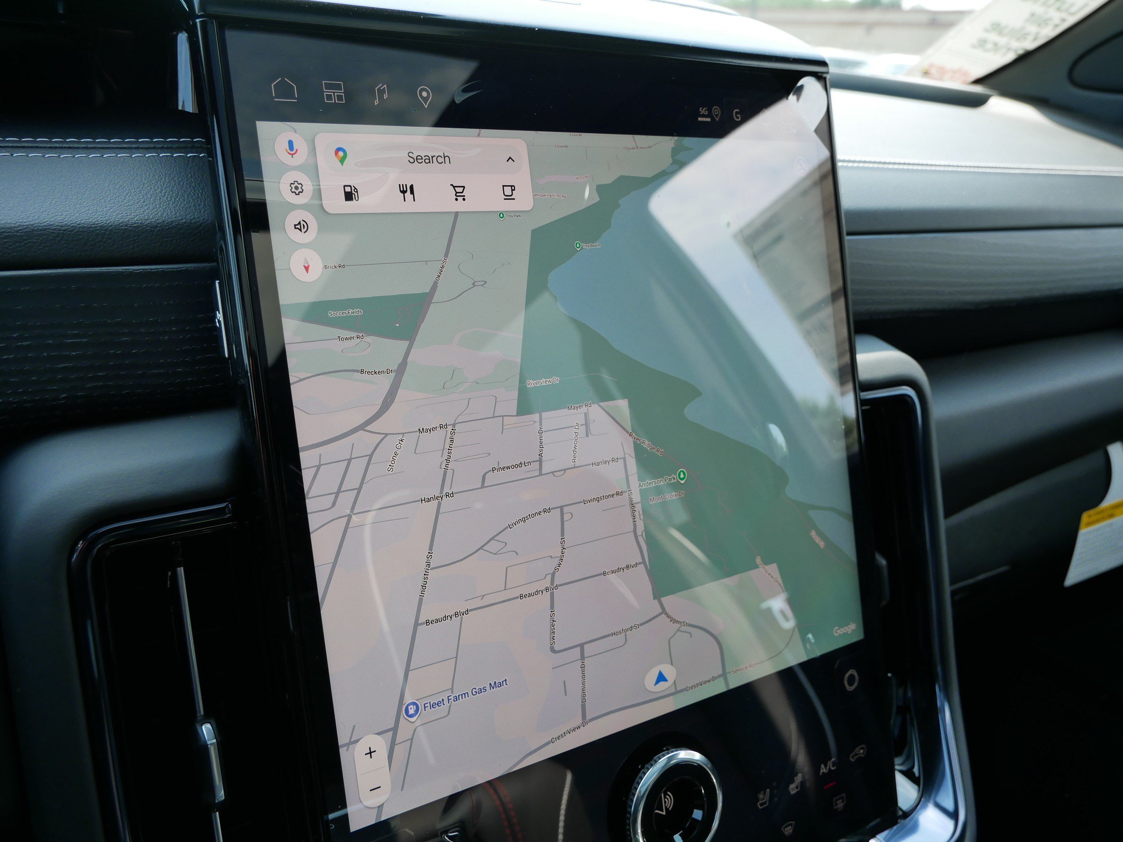 New 2026 GMC Yukon AT4 Ultimate w/ LPO, Floor Liner Package AWD/4WD image 19
