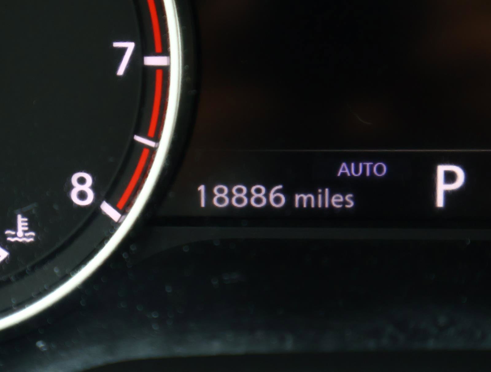 Used 2025 Nissan Rogue SV w/ SV Premium Package image 29