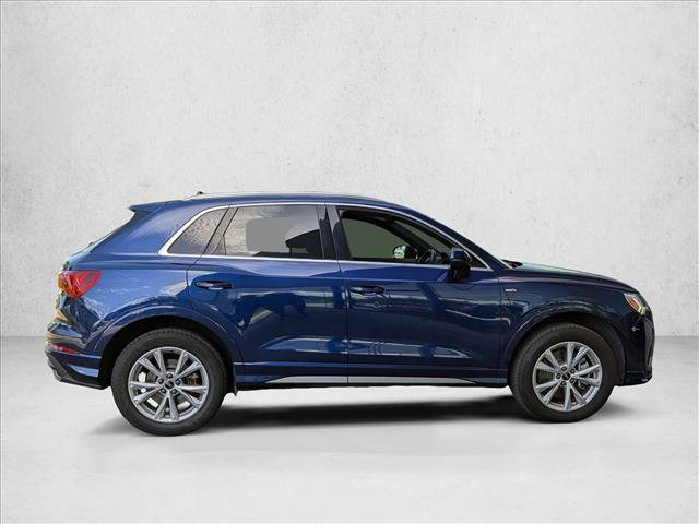 Used 2024 Audi Q3 2.0T Premium AWD/4WD image 3