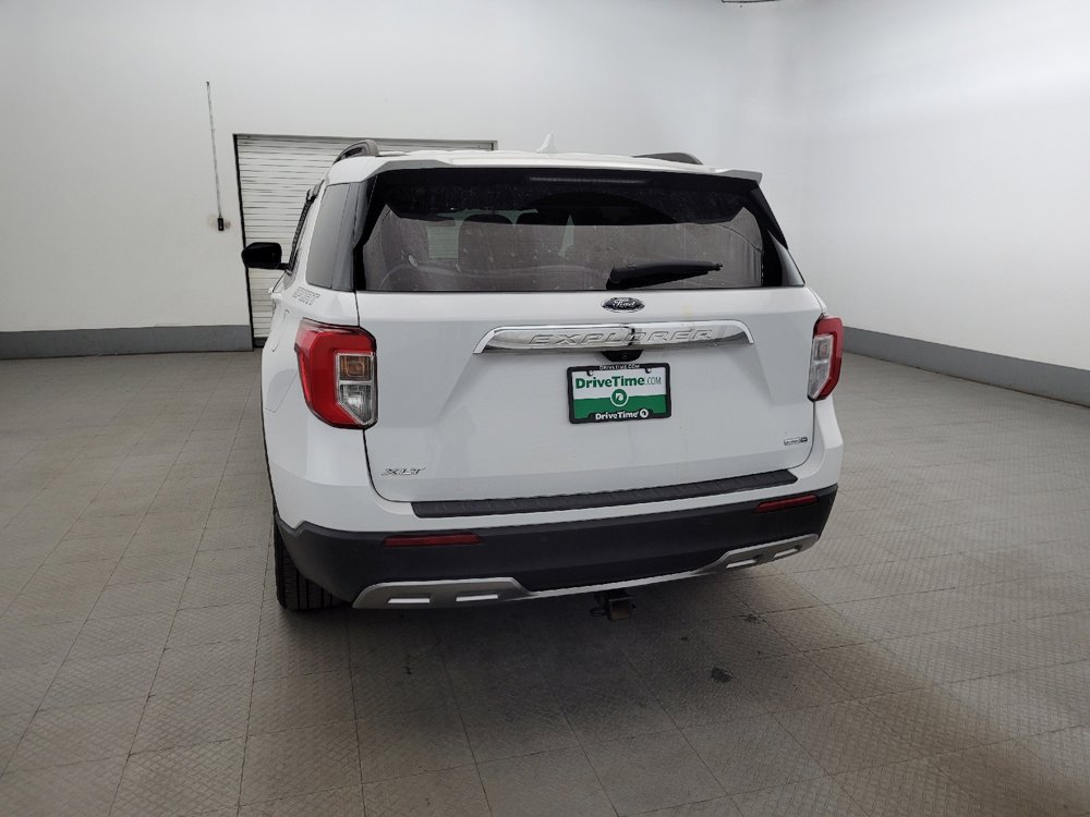 Used 2020 Ford Explorer XLT w/ Equipment Group 202A image 6