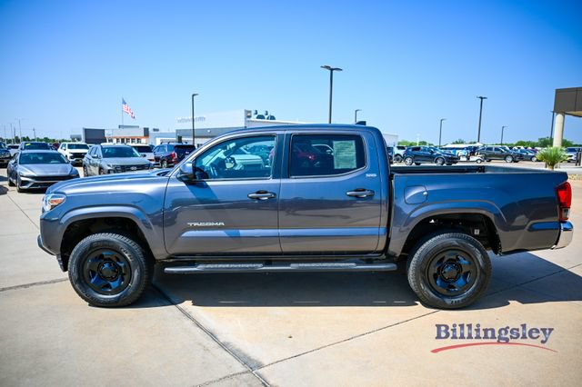 Used 2023 Toyota Tacoma SR5 RWD image 2
