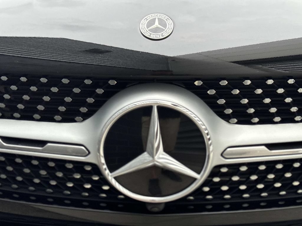 Used 2022 Mercedes-Benz GLC 300 4MATIC image 10