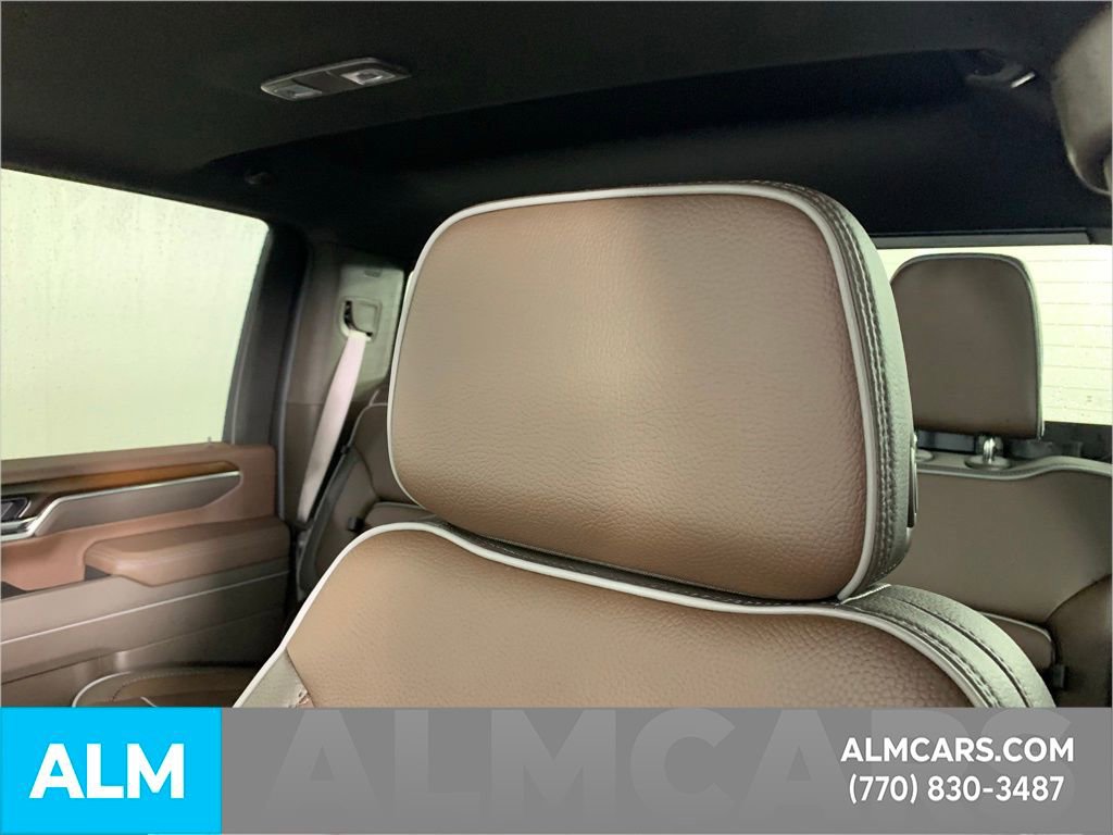 Used 2025 GMC Sierra 3500 Denali image 17