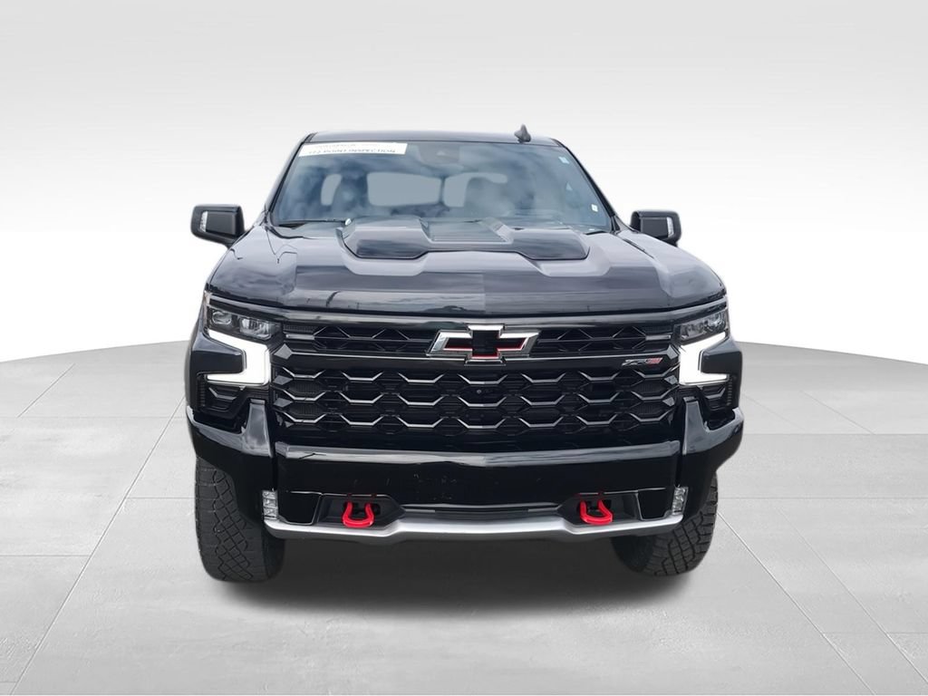 Used 2023 Chevrolet Silverado 1500 ZR2 w/ Technology Package AWD/4WD image 3