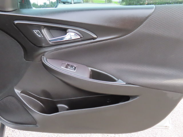 Used 2020 Chevrolet Malibu LT FWD image 33