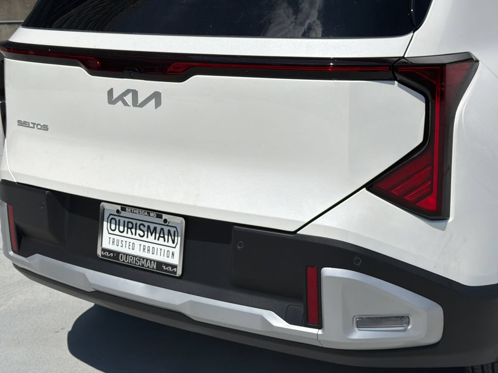 New 2027 Kia Seltos LX FWD image 5