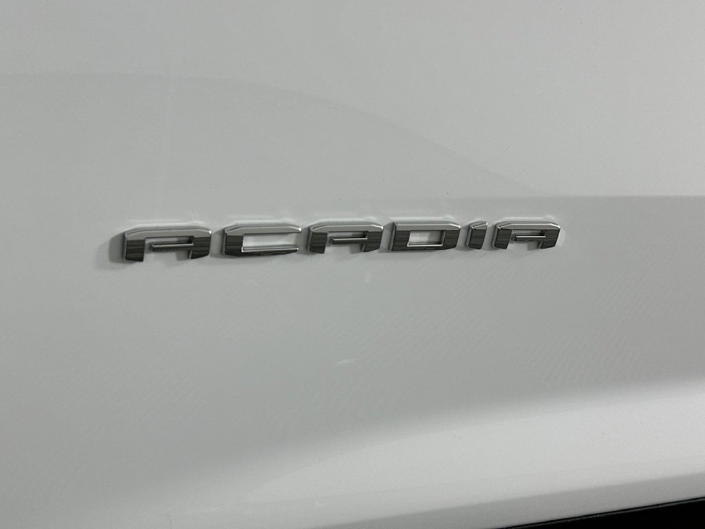 Used 2026 GMC Acadia Elevation w/ Elevation Premium Package FWD image 36