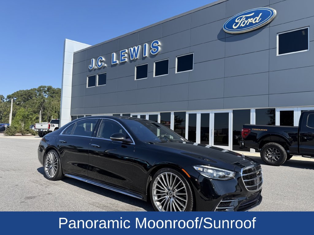 Used 2022 Mercedes-Benz S 580 4MATIC Sedan image 2