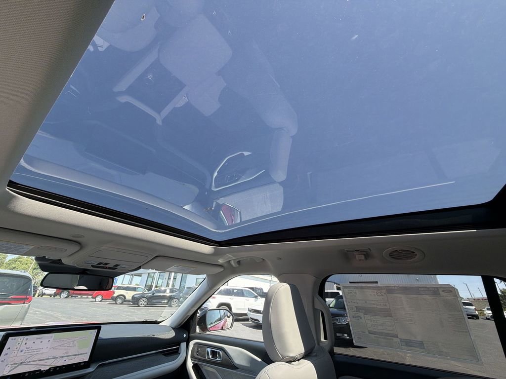 New 2026 Ford Explorer Platinum AWD/4WD image 28