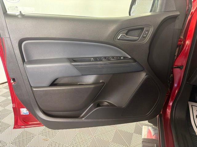 Used 2021 Chevrolet Colorado Z71 AWD/4WD image 12