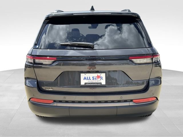 New 2026 Jeep Grand Cherokee Altitude RWD image 6