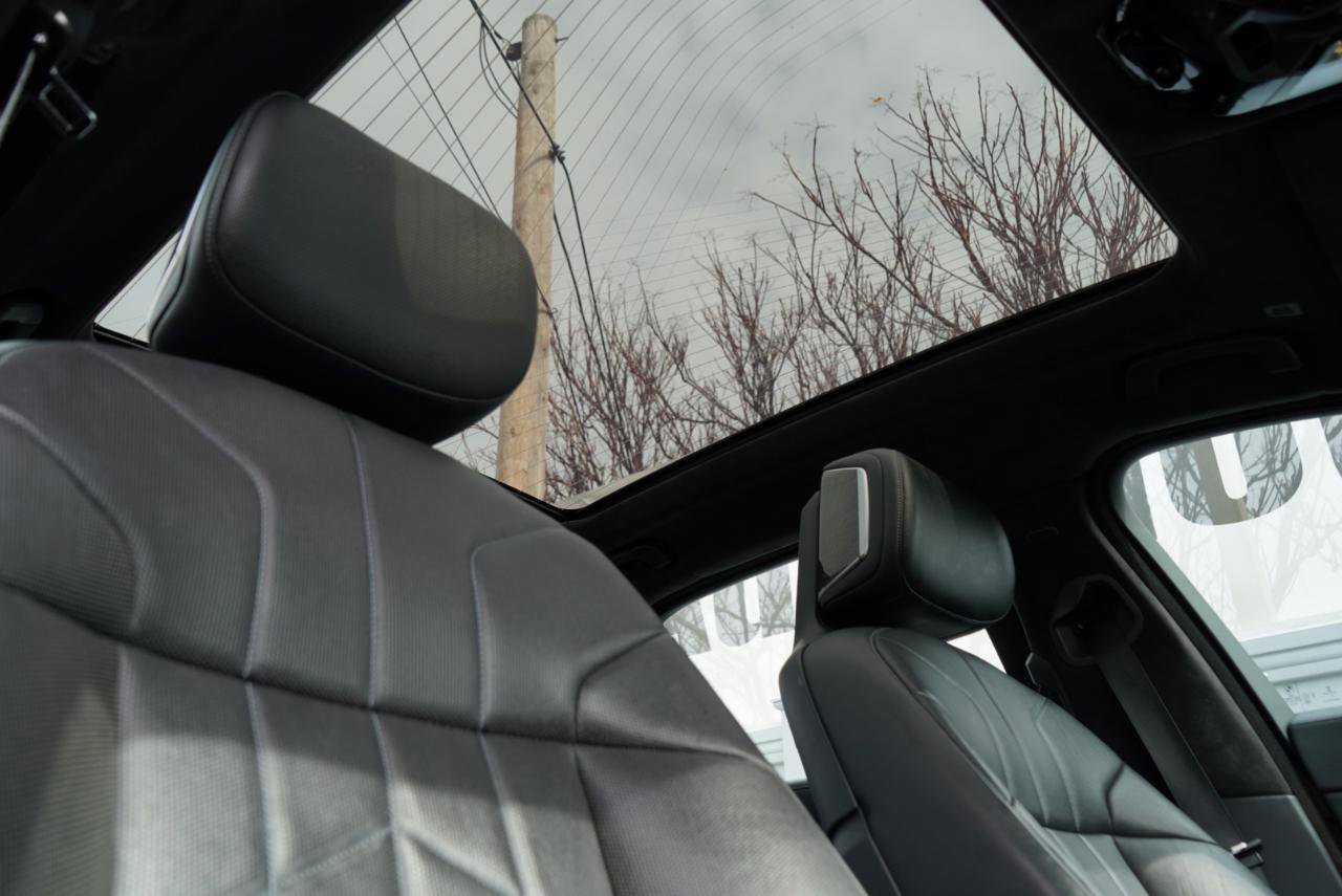 Used 2023 BMW 760i xDrive w/ Executive Package image 70