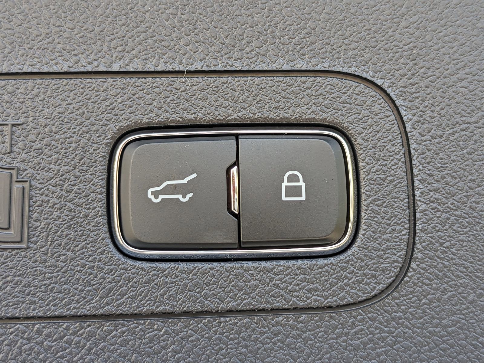 New 2025 Lincoln Aviator 2WD w/ Equipment Group 101A image 16