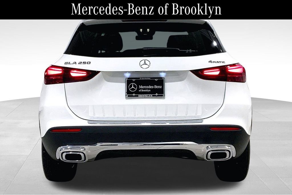 Certified 2025 Mercedes-Benz GLA 250 4MATIC image 4