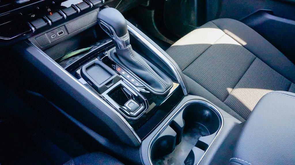 New 2026 GMC Canyon Elevation w/ Technology Package RWD image 17