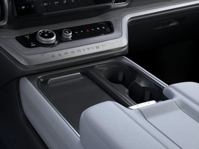 New 2025 Ford Expedition Platinum image 15