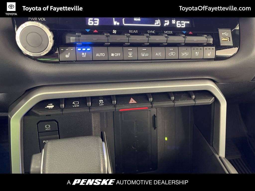 Certified 2024 Toyota Sequoia Platinum image 34