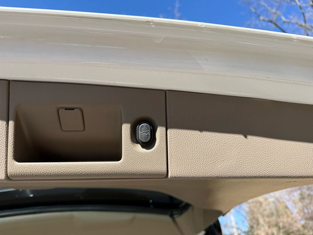 Used 2016 GMC Yukon SLT w/ Open Road Package image 36