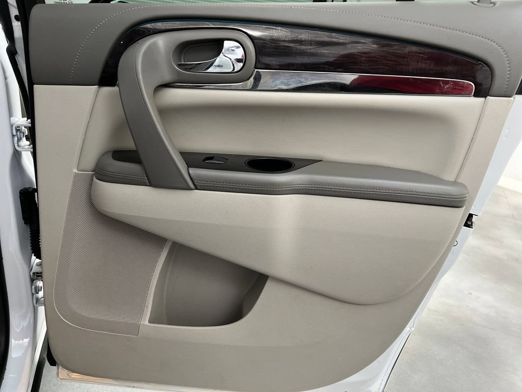 Used 2017 Buick Enclave Convenience FWD image 27