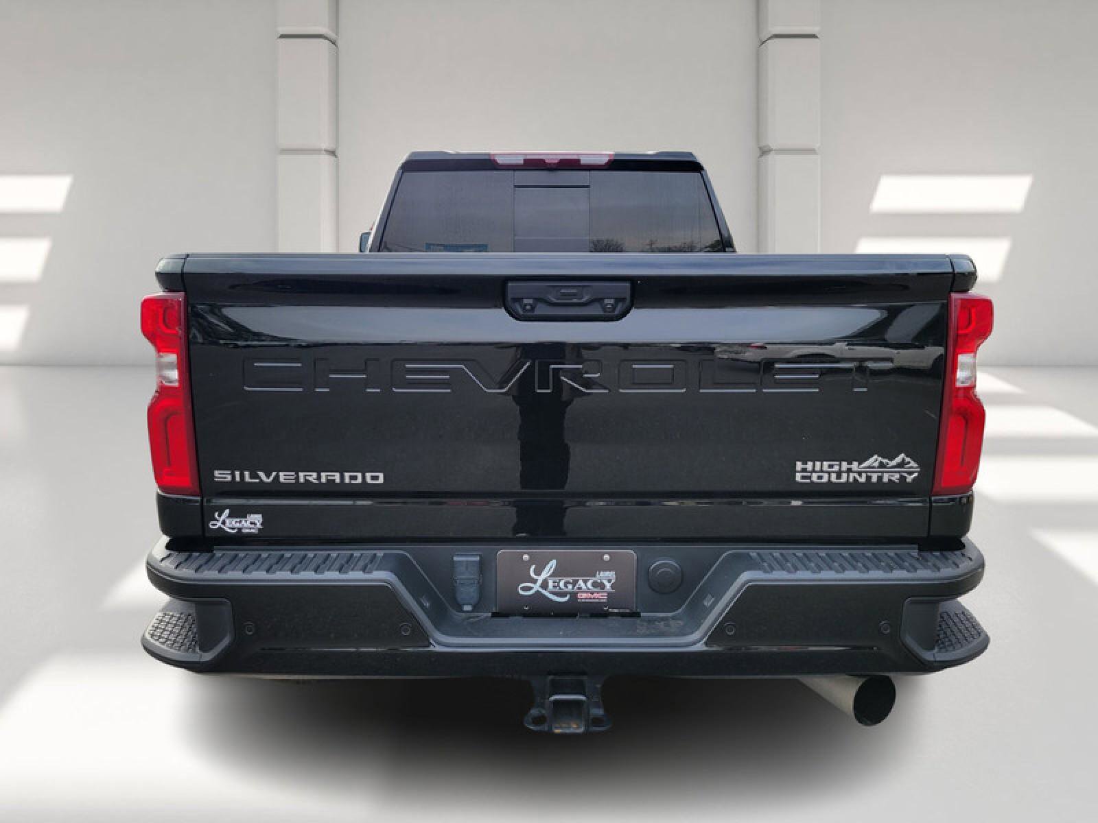 Used 2024 Chevrolet Silverado 2500 High Country image 6