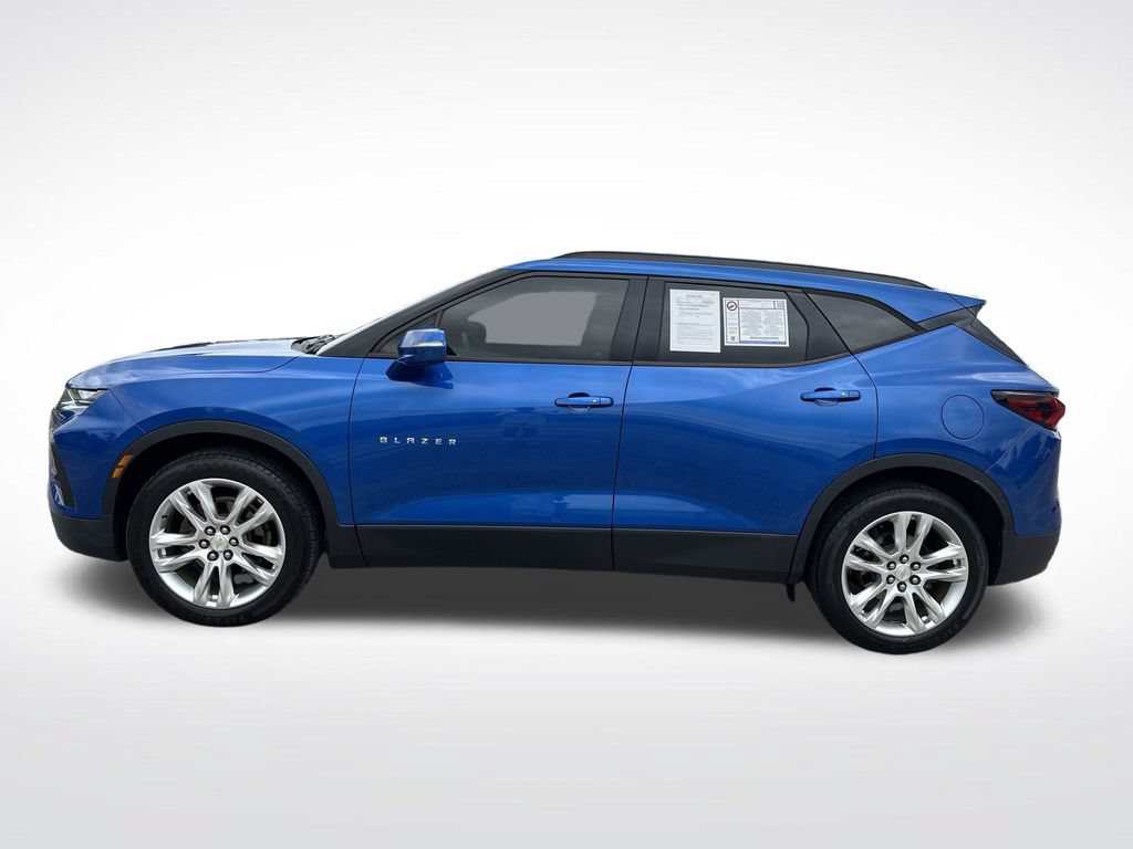 Used 2019 Chevrolet Blazer LT w/ Sun and Wheels Package FWD image 3
