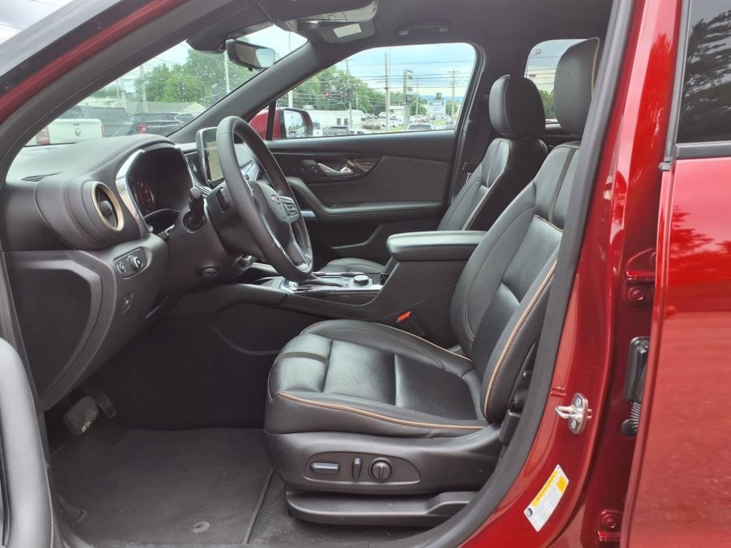 Certified 2023 Chevrolet Blazer Premier w/ Driver Confidence II Package image 8