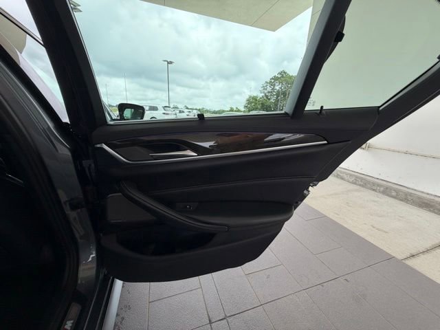 Used 2018 BMW 540i RWD image 36